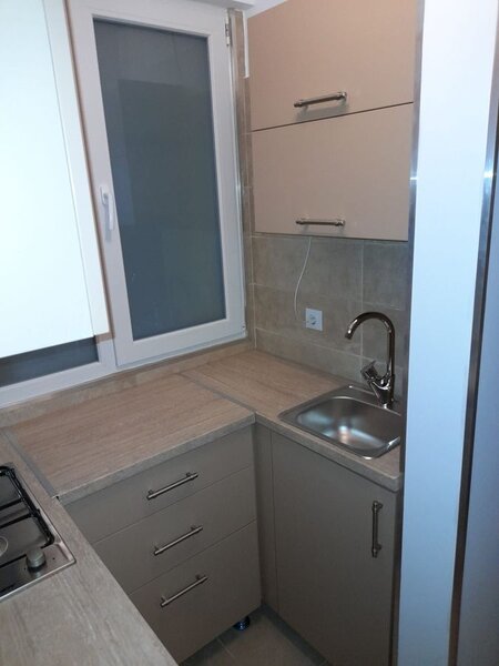 Garsoniera de inchiriat mobilata, utilata.